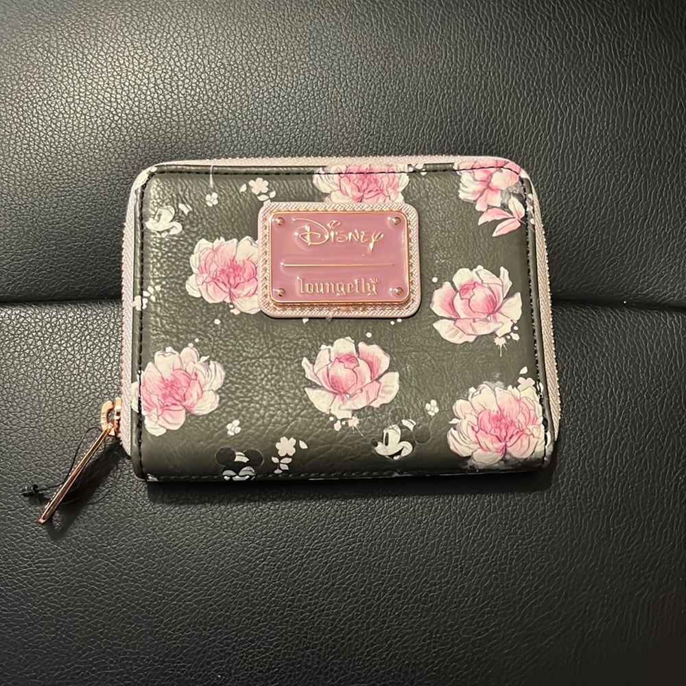 Loungefly Minnie Floral Zip Wallet
